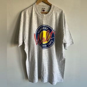 Walts Beanery With Taps T-Shirt / Vintage / 1995 / XL / Beer & Bar Shirt